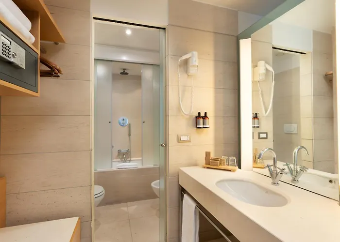 Szálloda Precise House Mantegna 4*