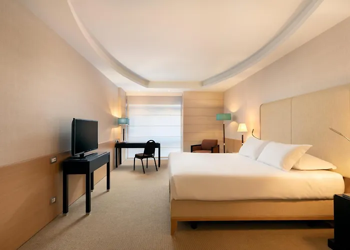 Precise House Mantegna