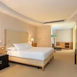 Precise House Mantegna Hotel 4*