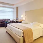 Precise House Mantegna Hotel
