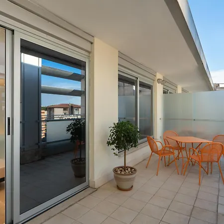 Precise House Mantegna Rzym