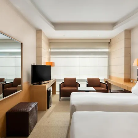 Precise House Mantegna