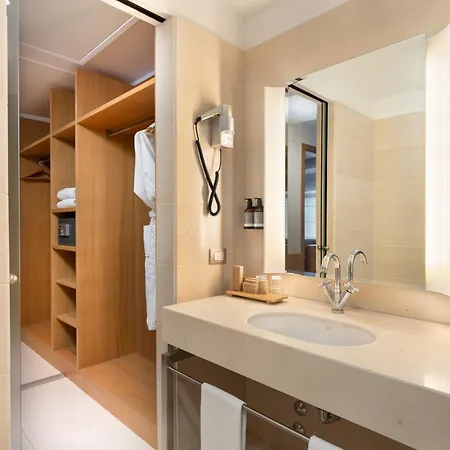 Precise House Mantegna 4*