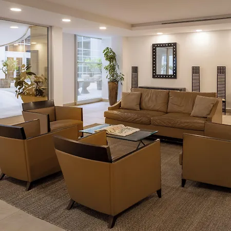 Precise House Mantegna