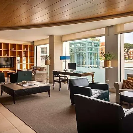 Precise House Mantegna Hotel 4*