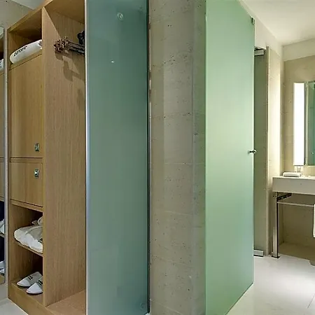 Hotel Precise House Mantegna 4*