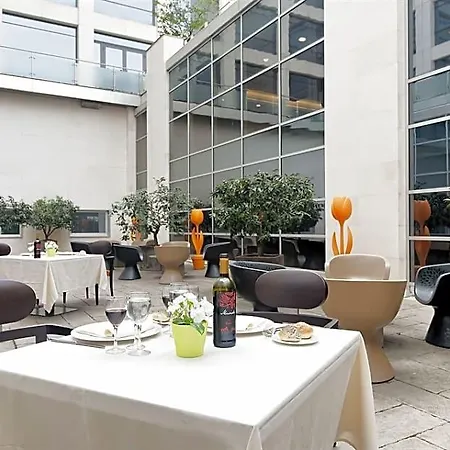 Precise House Mantegna Hotel