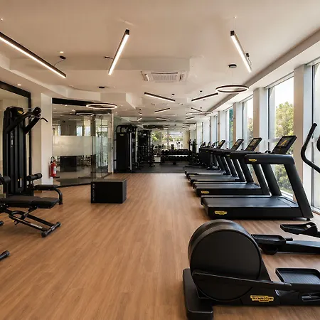 Precise House Mantegna Hotel 4*