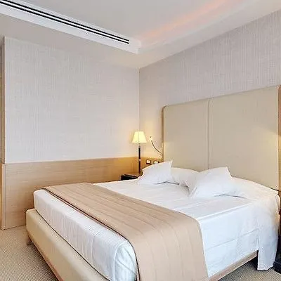 Otel Precise House Mantegna Roma