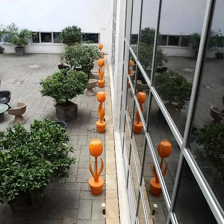 Otel Precise House Mantegna 4*
