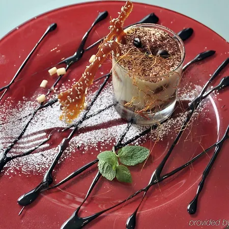 Precise House Mantegna Hotel