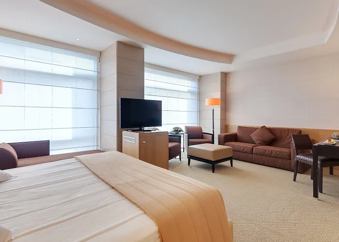 Precise House Mantegna 4*